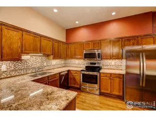 Photo #5: 921410 Listing