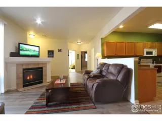 Photo #5: 921451 Listing