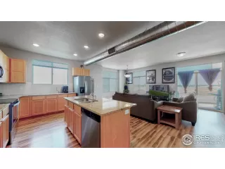 Photo #5: 921487 Listing