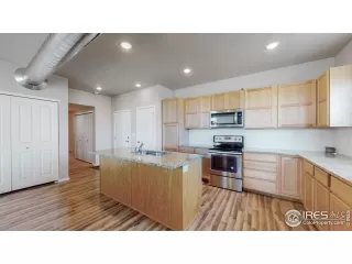 Photo #6: 921487 Listing