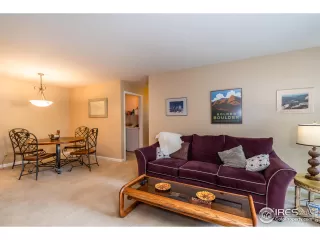 Photo #4: 921506 Listing