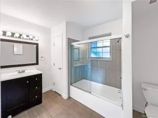 Photo #6: 9216774 Listing