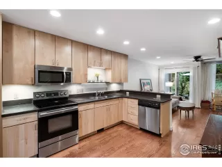 Photo #4: 921678 Listing 