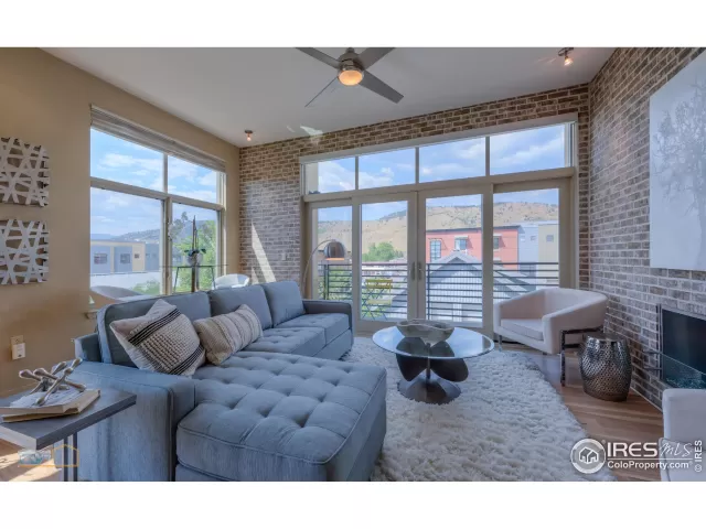 MLS: 921680 Condo For Sale