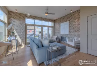 Photo #4: 921680 Listing