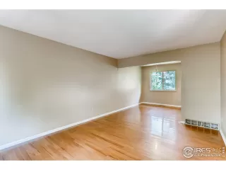 Photo #5: 921721 Listing