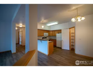 Photo #2: 921728 Listing