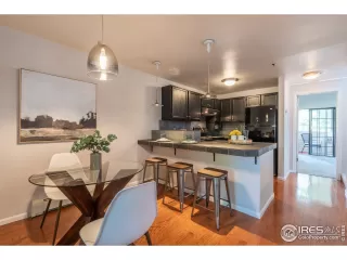 Photo #3: 921742 Listing