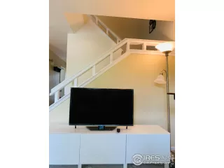 Photo #2: 921775 Listing