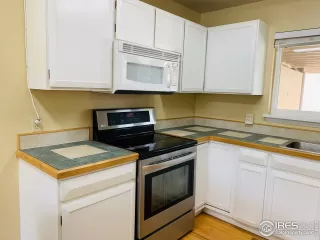 Photo #6: 921775 Listing