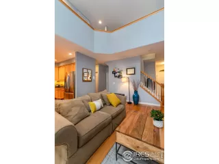 Photo #5: 921791 Listing