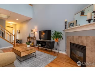 Photo #6: 921791 Listing