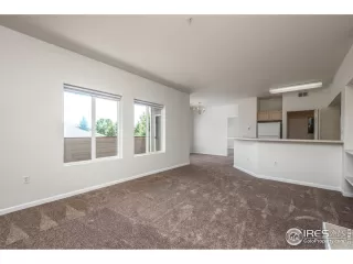 Photo #4: 921798 Listing