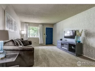 Photo #2: 921811 Listing