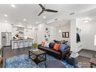 Photo #4: 921862 Listing