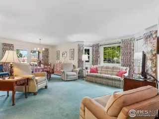 Photo #6: 921865 Listing