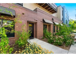 Photo #6: 921881 Listing