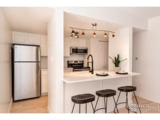 Photo #4: 921893 Listing 