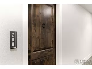 Photo #5: 921908 Listing 