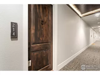 Photo #5: 921910 Listing