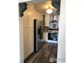 Photo #6: 921927 Listing