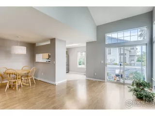 Photo #6: 921991 Listing