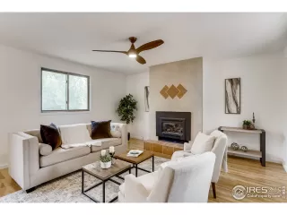 Photo #5: 922008 Listing 