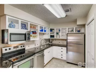 Photo #5: 922050 Listing 