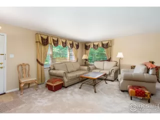 Photo #5: 922109 Listing 