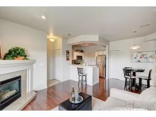 Photo #5: 922110 Listing