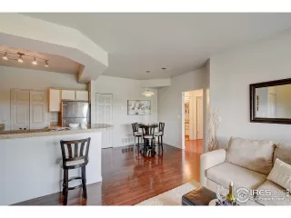 Photo #6: 922110 Listing