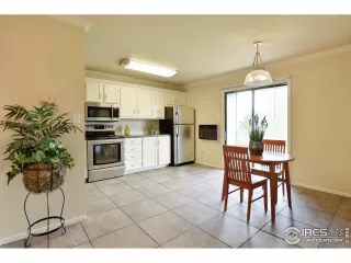 Photo #5: 922232 Listing