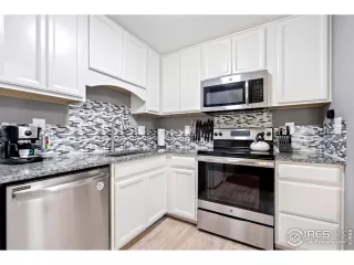 Photo #6: 922270 Listing