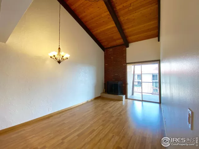 MLS: 922296 Condo For Sale