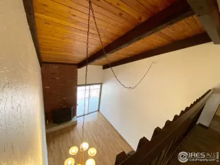 Photo #2: 922296 Listing