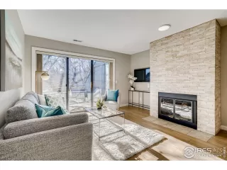 Photo #5: 922359 Listing