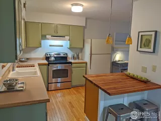 Photo #3: 922404 Listing