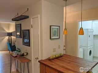 Photo #4: 922404 Listing