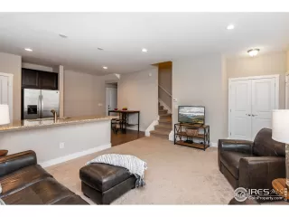 Photo #4: 922420 Listing 