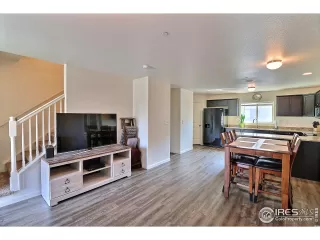 Photo #5: 922434 Listing