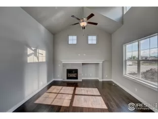 Photo #5: 922446 Listing