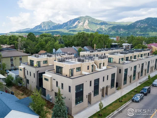 MLS: 922491 Condo For Sale