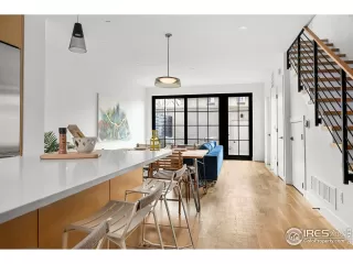 Photo #6: 922493 Listing