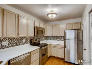 Photo #5: 922550 Listing