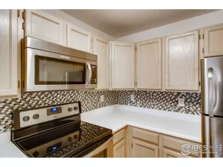 Photo #6: 922550 Listing