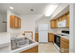 Photo #5: 922566 Listing