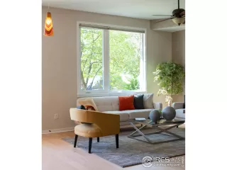 Photo #4: 922573 Listing 