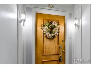 Photo #4: 922595 Listing