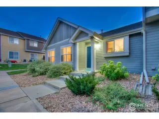 Photo #2: 922600 Listing