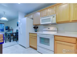 Photo #4: 922600 Listing